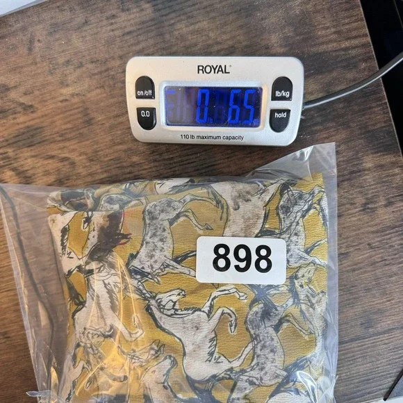 Karen Kane Horse Print Top Sz M Gold‎ V-Neck All Over Graphic Equestrian Western - Picture 12 of 12